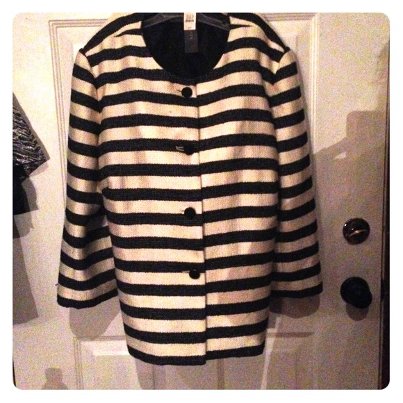 Jacket - Picture 1 of 4